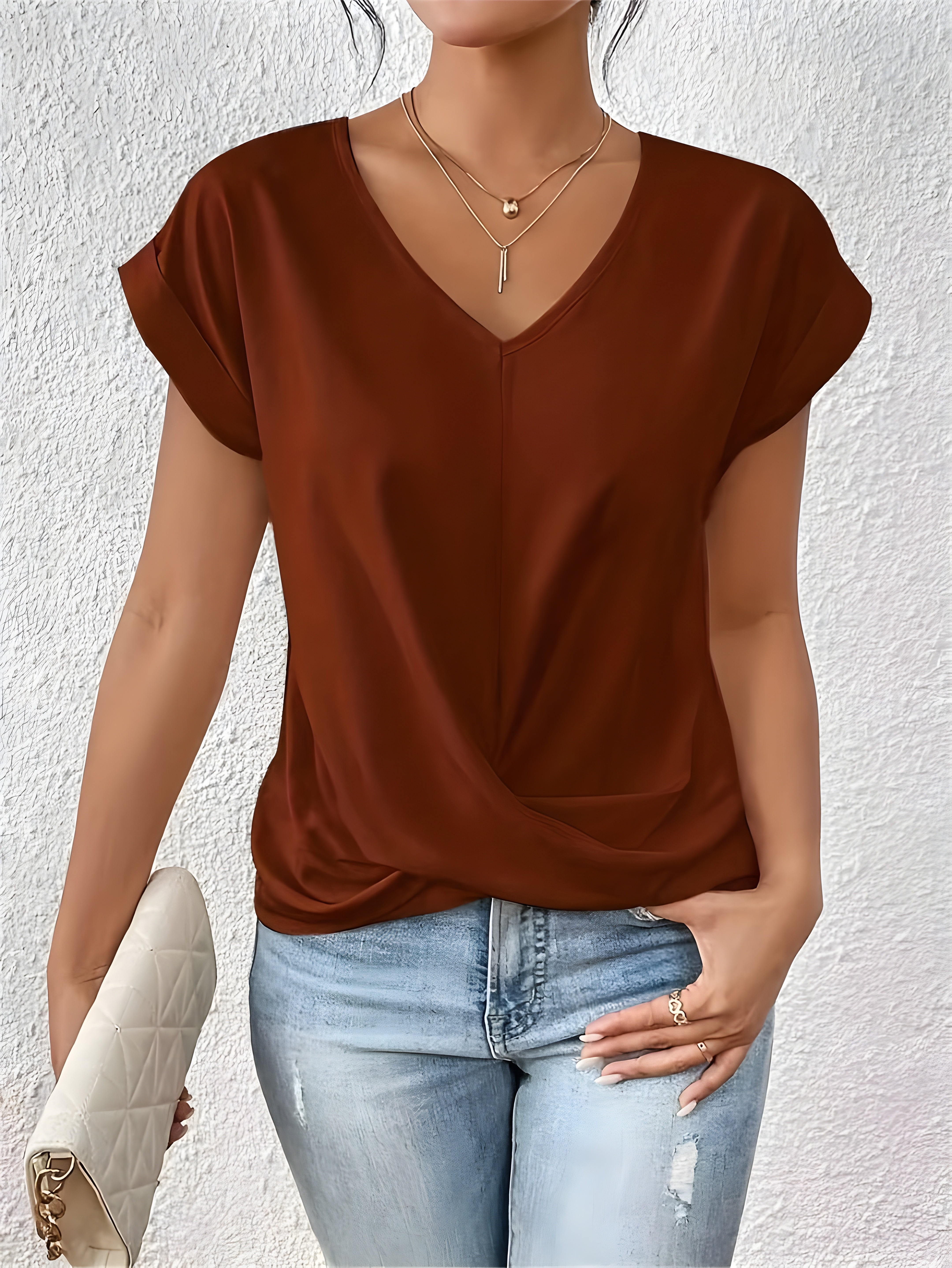MIA - TWIST FRONT V-NECK TOP