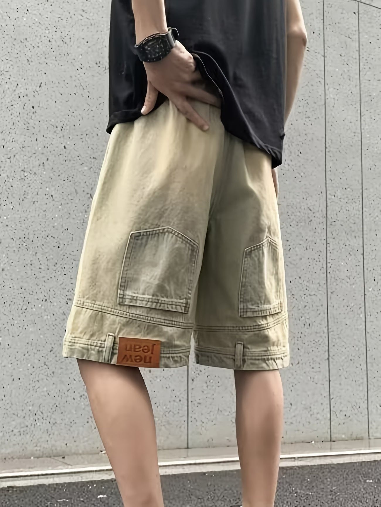 Men’s Wide-Leg Shorts with Inverted Pockets