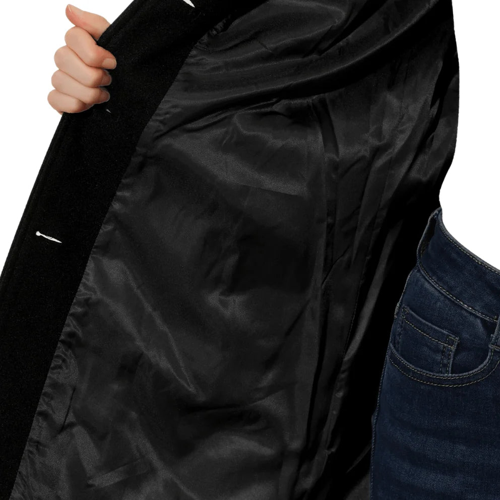 Elegant A-Line Coat ? Flattering Silhouette with Timeless Style 1