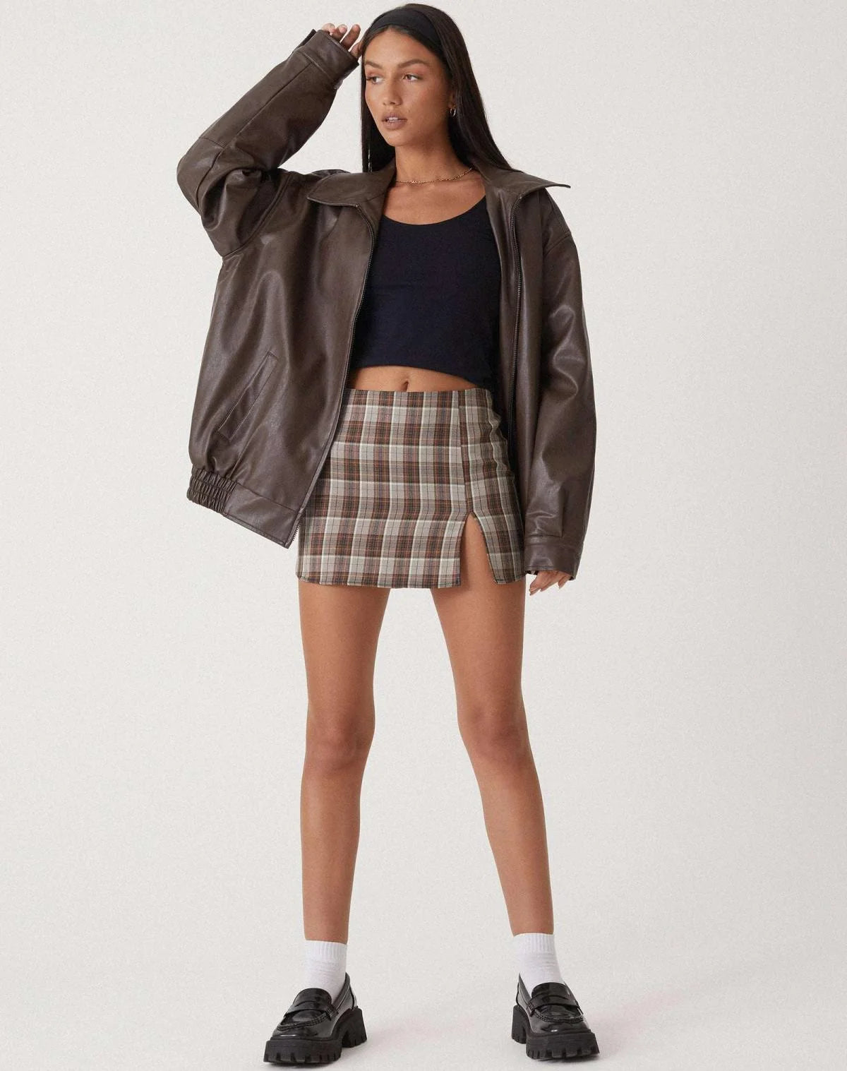 Leather Bomber Jacket ? Timeless Style with All-Day Comfort 1