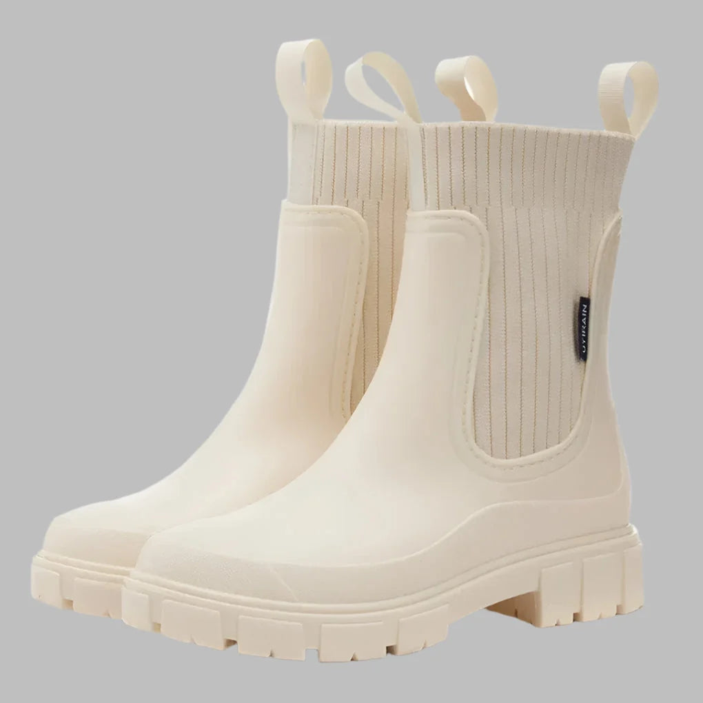 Water-Resistant Chelsea Boots for Women ? Stay Dry with Stylish Comfort 2